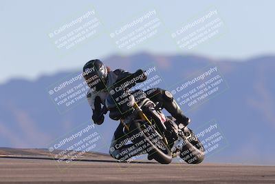 media/Nov-06-2023-Moto Forza (Mon) [[ce023d0744]]/3-Intermediate Group/Session 5 (Turn 9)/